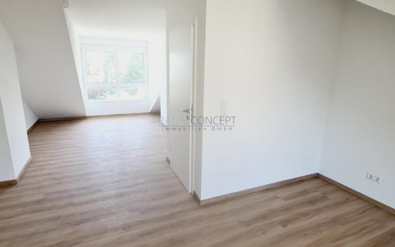 DG Teilausblick DG Zimmer rechts Ostseite